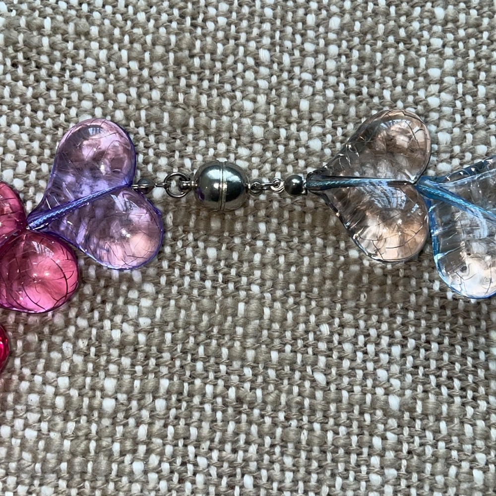 Statement necklace. - Picture 2 of 2